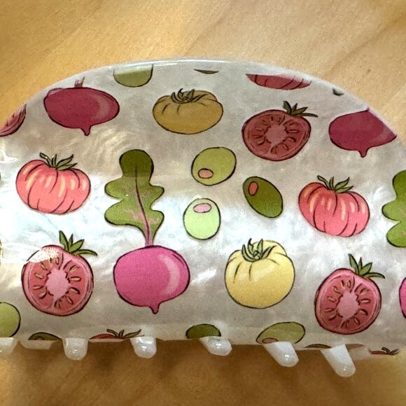 FRASIER STERLING Veggie Hair Claw Clip - Pearlescent White - Picture 11 of 13